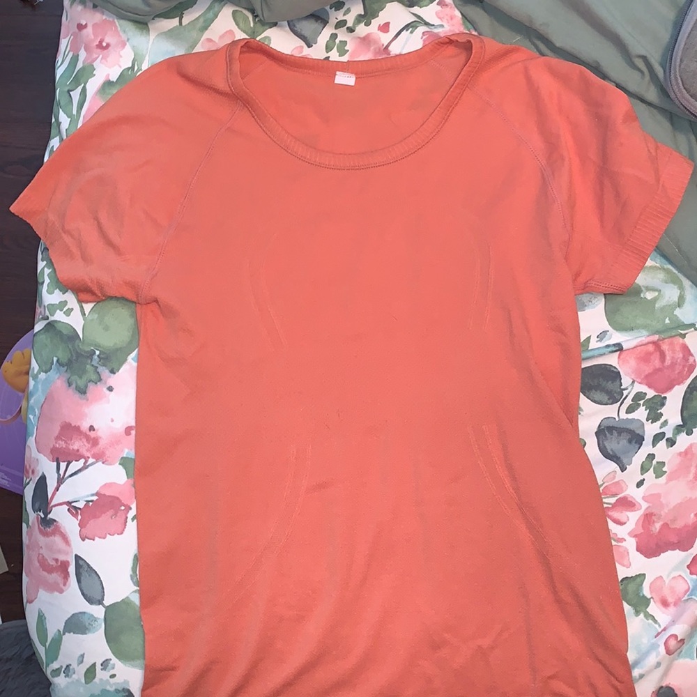 Lululemon top